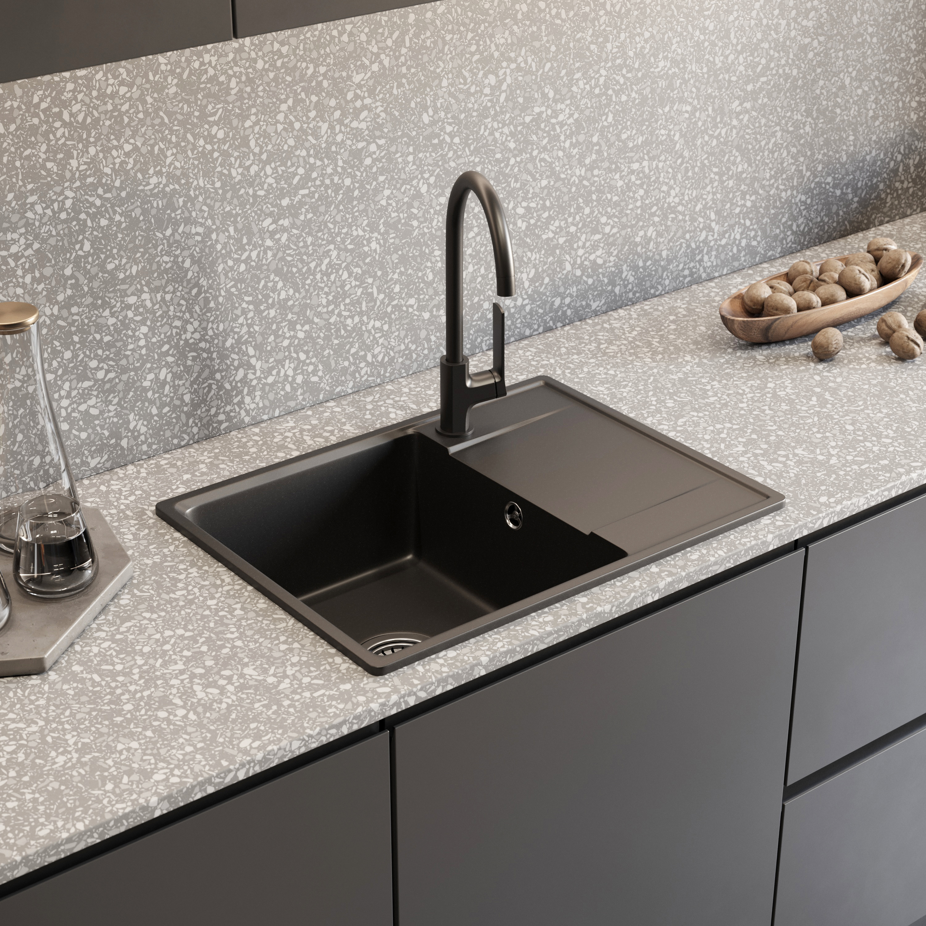 Смеситель для кухни STWORKI HWX5015-P01BK купить в Тамбове