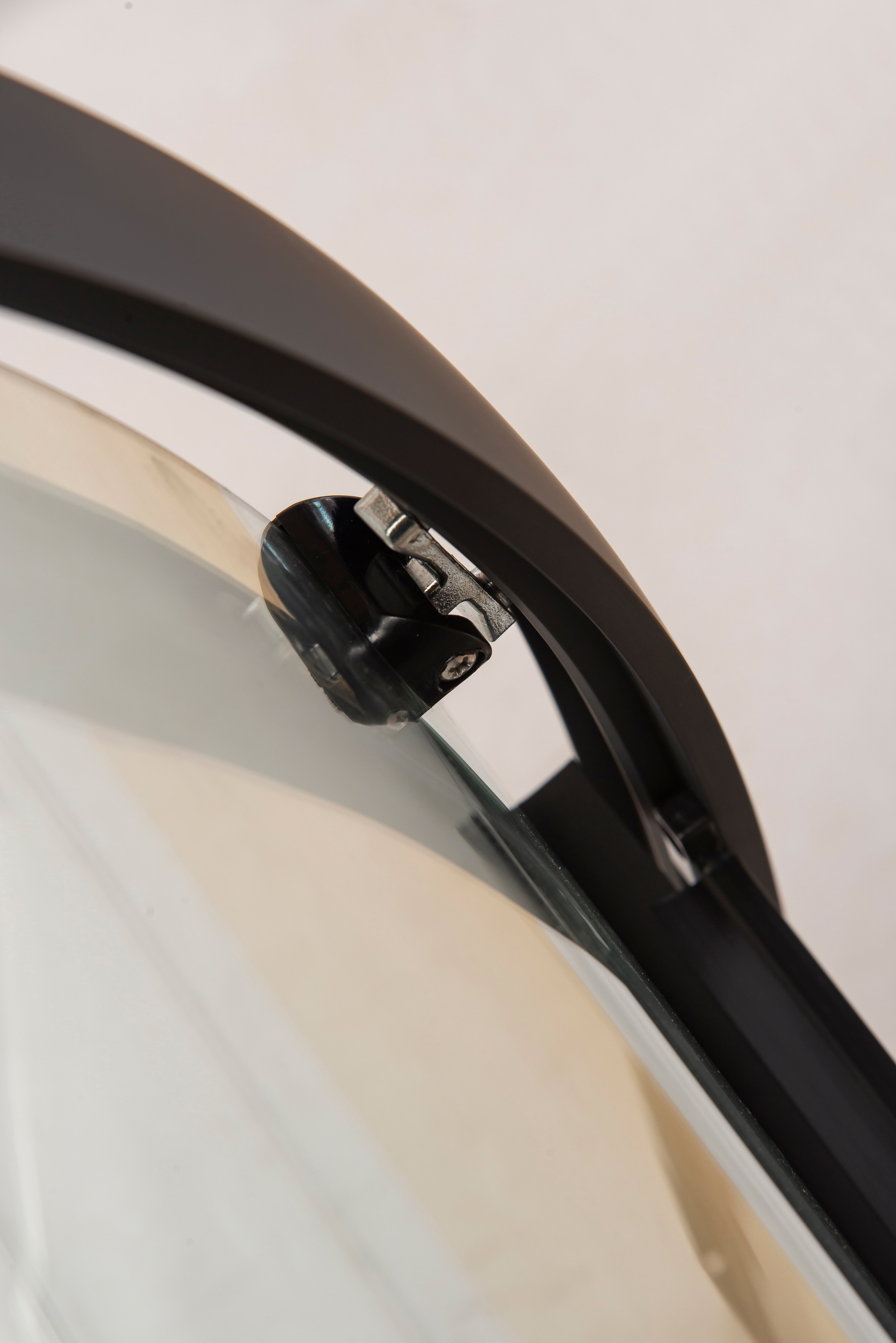 Душевой уголок DIWO Смоленск 100х100 профиль черный, с поддоном купить в Тамбове